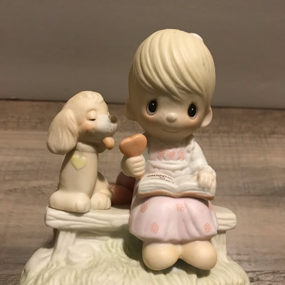 1979 Precious Moments Collectible "loving is sharing" Girl and Puppy Figurine - Picture 1 of 9
